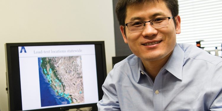 This idea is HOT!: A UTA research team is working on a project that will utilize geothermal energy to de-ice Texas bridges