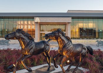 UTA’s E.H. Hereford University Center undergoes a facelift • By Devynn Case