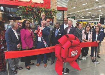 The wait is over, H-E-B is here!