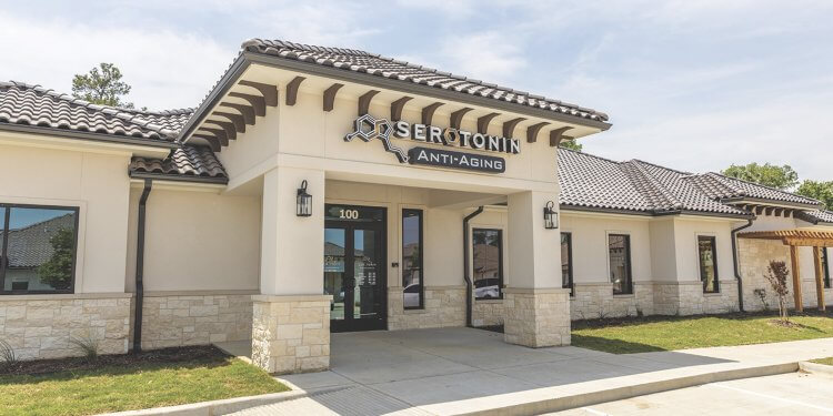 Doctor’s Journey from Gator Athlete to Opening a Clinic in Mansfield