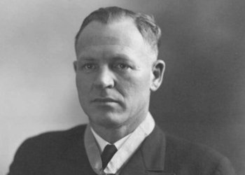 How an Inland-Born Sailor Changed Underwater Rescue