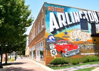 The Center of it All: A Historic Walking Tour of Downtown Arlington